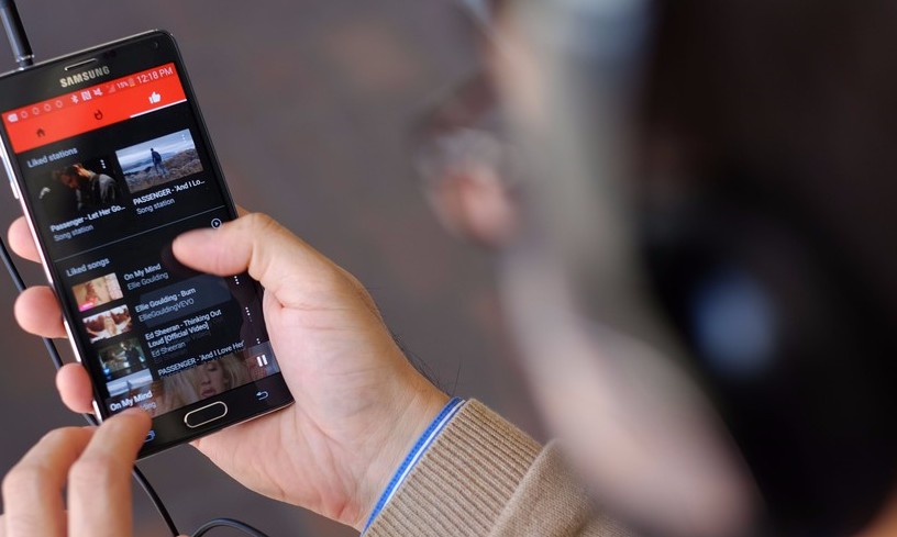 Metade da população já consome música e vídeo pela internet, diz pesquisa