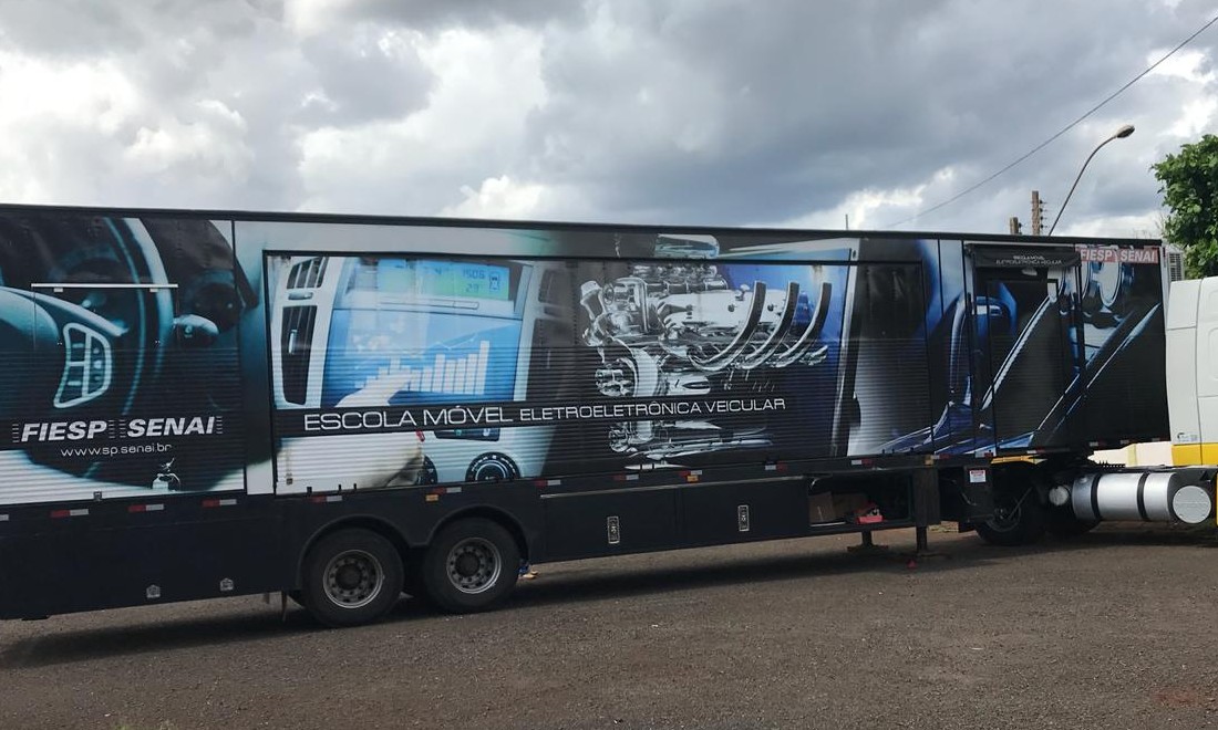 Prefeitura de Guaíra traz carreta do SENAI com curso gratuito de eletricista