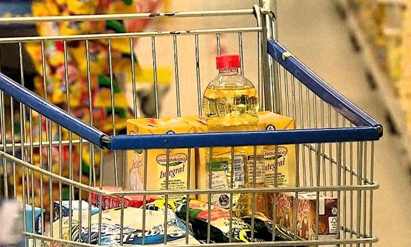 Cesta básica sobe em 16 das 18 capitais pesquisadas pelo Dieese