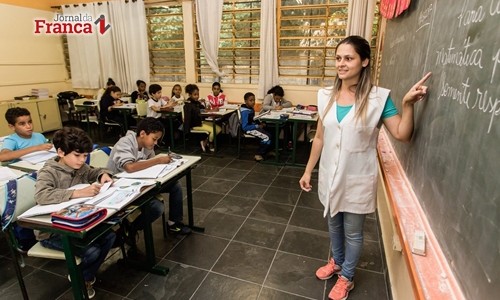 Abertas inscrições online para prova de promoção de professores de SP