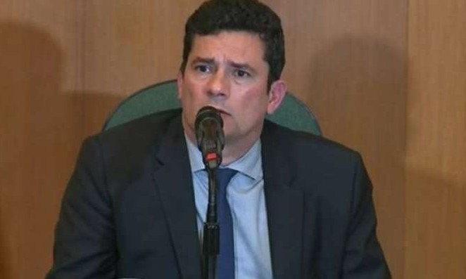 Moro escolhe delegados da Lava Jato para PF e departamento da Justiça