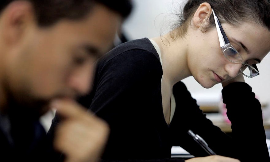 Estudantes devem diminuir nervosismo e ansiedade para o Enem