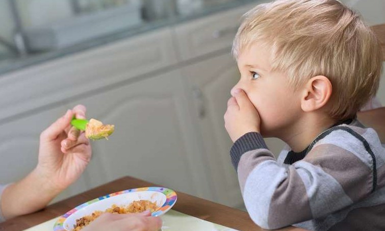 Distúrbios alimentares começam ainda na infância, aponta estudo