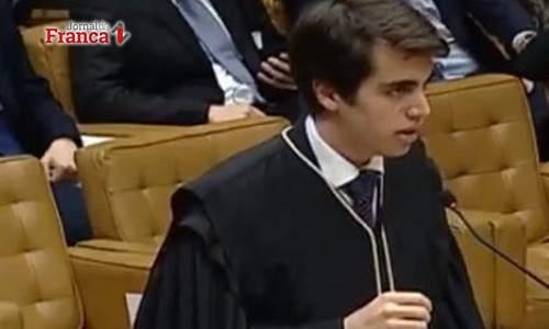 Mais jovem advogado do país faz sustentação oral no STF, aos 18 anos