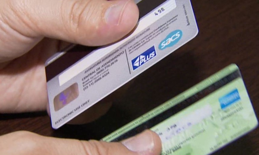 Quase oito milhões de brasileiros foram vítimas de fraudes no último ano