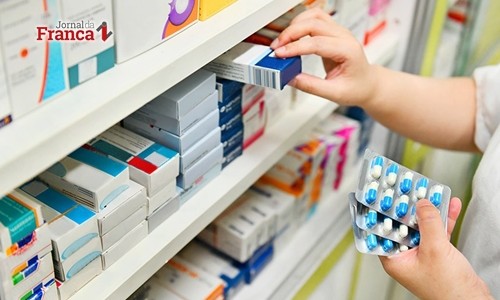 Sancionada lei que garante validade nacional para receitas de remédios