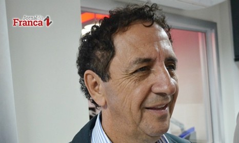 Prefeitura contrata FIPE por R$ 363 mil e gera novo desgaste a Gilson