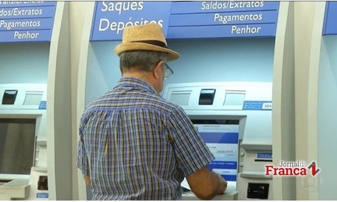 Pagamento da segunda parcela do 13º pelo INSS começa no dia 26