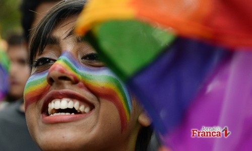 Casamento gay aumenta 10%, enquanto união entre homem e mulher recua