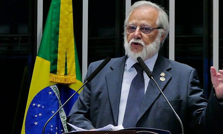 Aírton Sandoval sugere que governo envie mais recursos para Aeronáutica