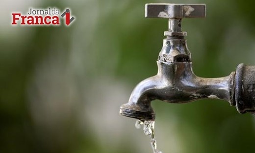 Queixas à Sabesp por falta de água sobem e chegam a uma por minuto