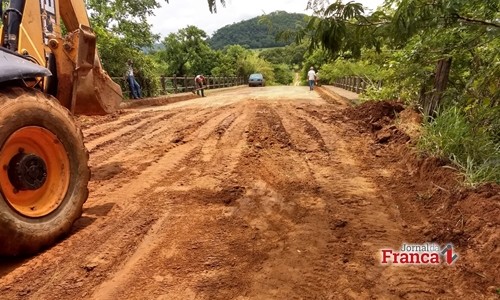 Pedregulho recupera ponte em Igaçaba após sugestão feita através de Ouvidoria