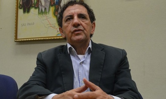 Gilson pode usar Câmara para se livrar do “pepino” dos cargos comissionados