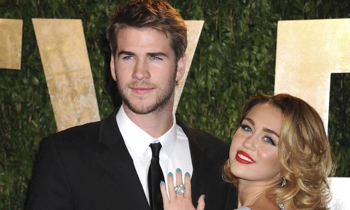 Cantora Miley Cyrus e ator americanos Liam Hemsworth se casam em segredo