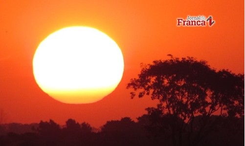 Franca continua quente com previsão de pancadas de chuva na tarde/noite