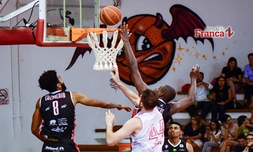 Paulistano vence o Joinville em casa e se recupera no turno do NBB