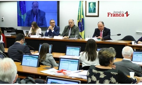 Projeto Escola Sem Partido é arquivado após oito sessões consecutivas
