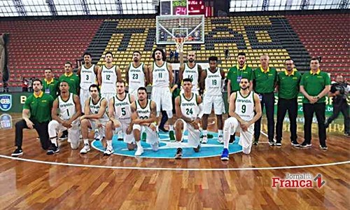 Seleção Masculina de Basquete cai para 12º lugar no ranking da FIBA