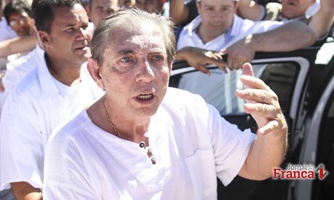 Justiça ordena bloqueio de R$ 50 milhões das contas do médium João de Deus