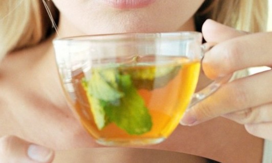 Chá detox: por que você deve se preocupar com as bebidas ‘milagrosas’