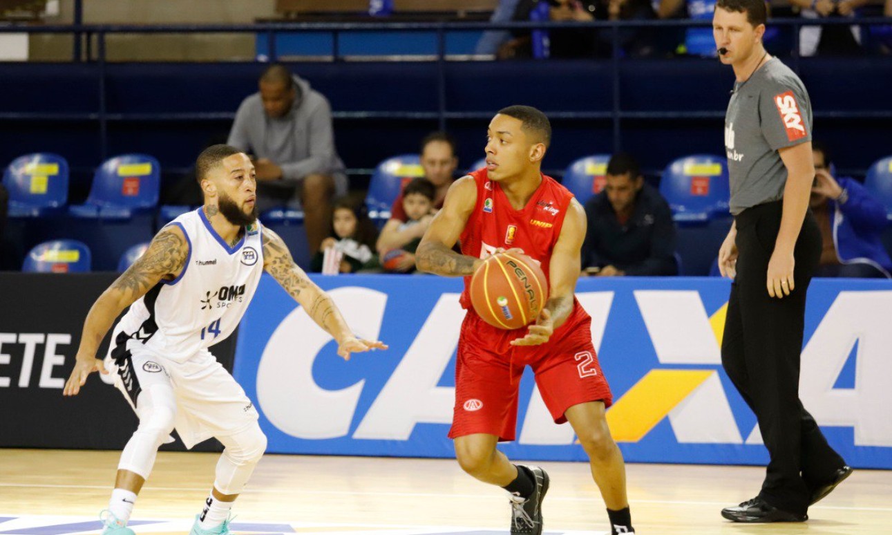 Paulistano vence e já está garantido na segunda fase; Franca estreia dia 25