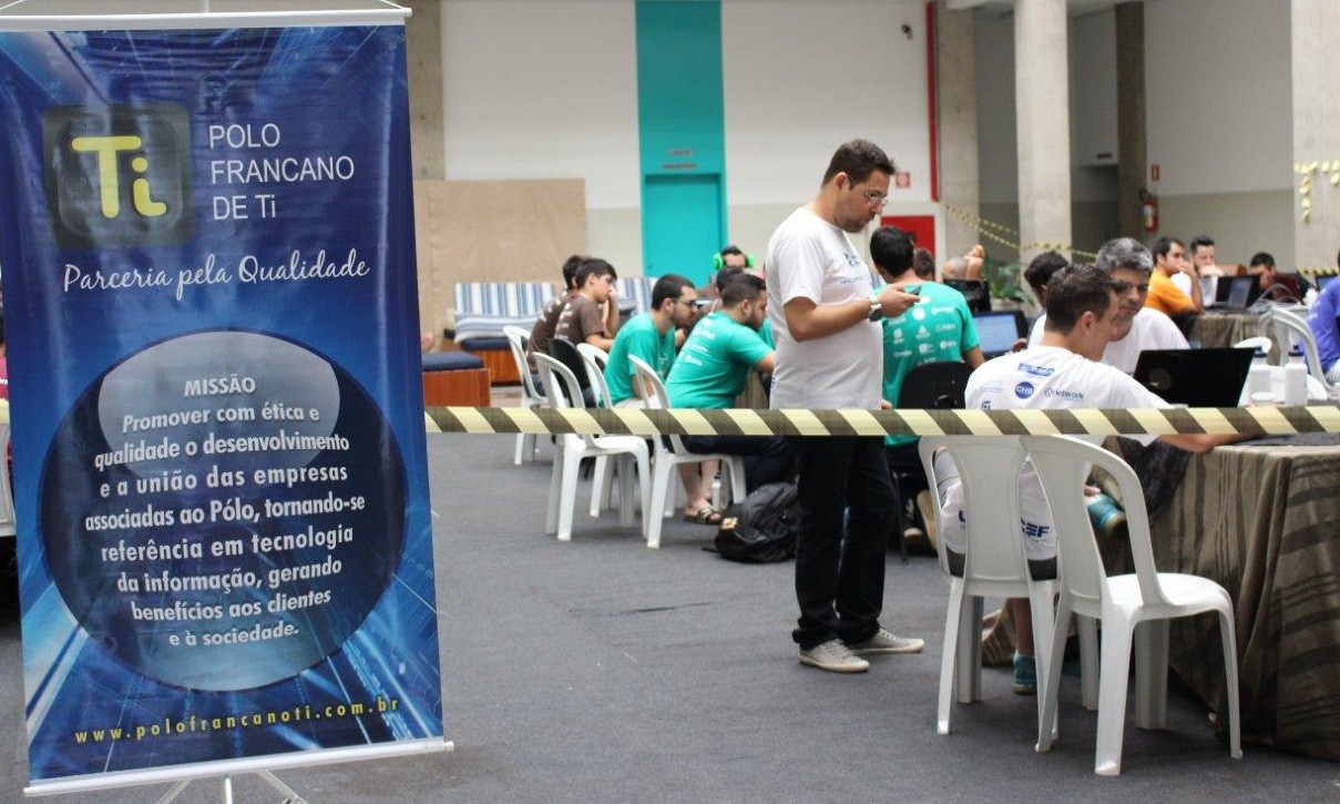 Happy Hour do Polo Francano de TI acontece nesta 4ª feira, 30 de janeiro