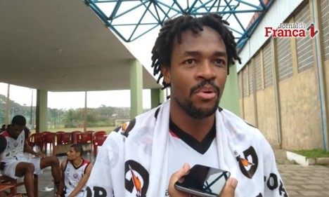 Edu Mariano deixa o Vitória e assina com Campo Mourão Basquete