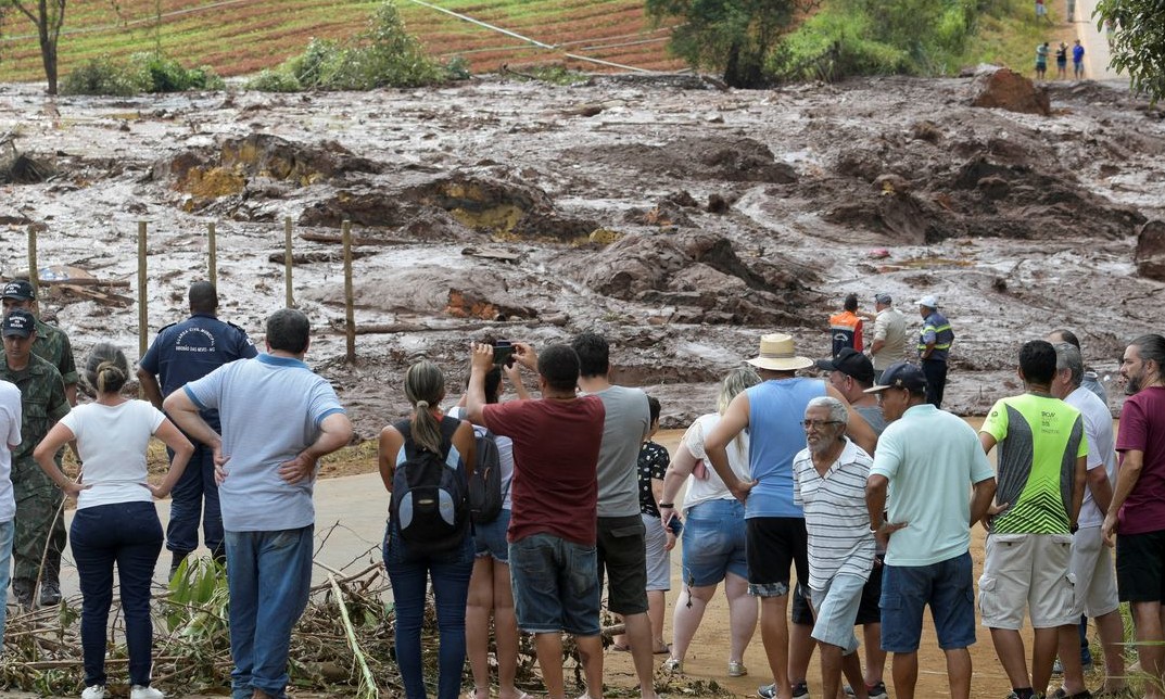 Sobe para 99 o número de mortos e há 259 pessoas desaparecidas em Minas