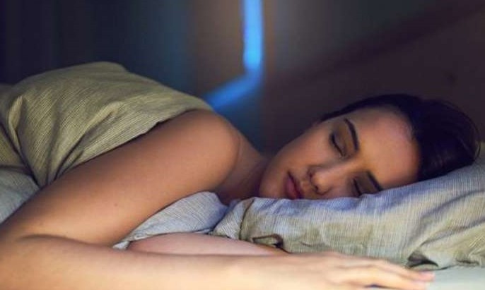 Dormir menos de seis horas por noite pode trazer mais danos à saúde
