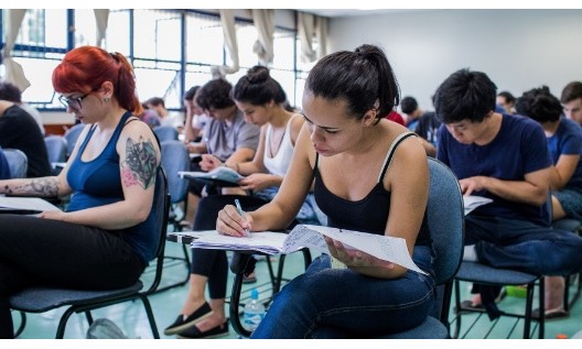 Com proposta de reforma acadêmica, Unesp suspende vestibular do meio do ano