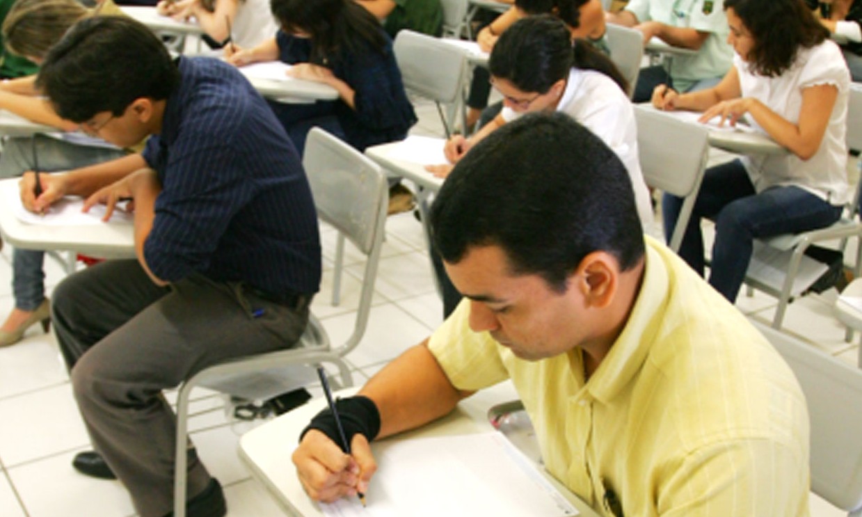 Prefeitura de Claraval inscreve para concurso com salários de até R$ 8,9 mil