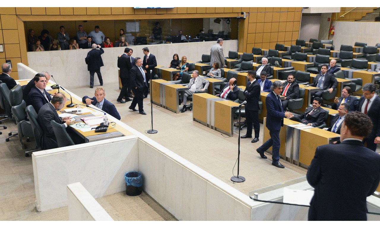 Deputados aprovam lista de novos diretores da Agencia Reguladora de Energia de SP