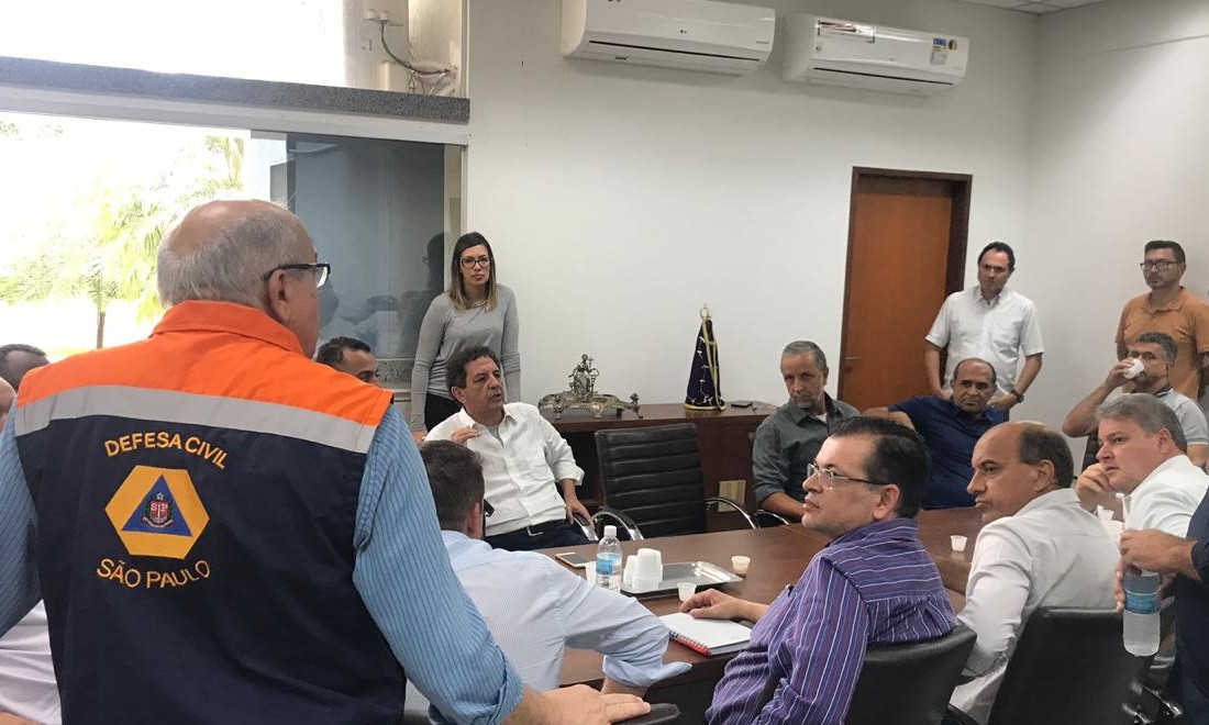Vereadores decidem abrir mão das impositivas para ajudar a restaurar cidade
