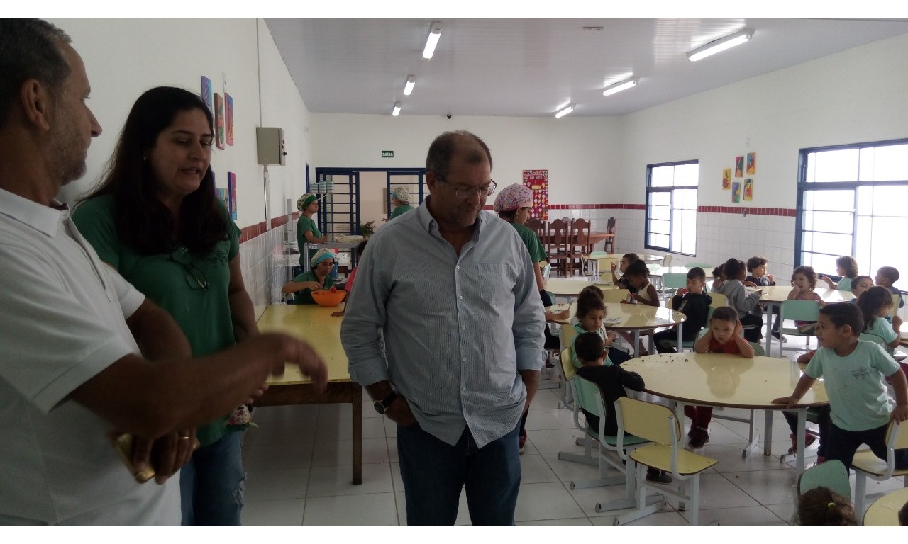 Vereadores Della Motta e Kaká indicam melhorias em creche do Jardim Riviera