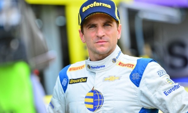 Daniel Serra, piloto de Stock Car, se apresenta em Franca na 6ª feira, 08