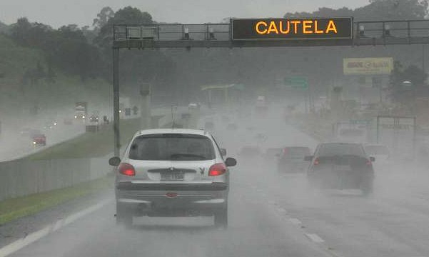 Defesa Civil: Rodovias da região terão alerta durante temporada de chuvas