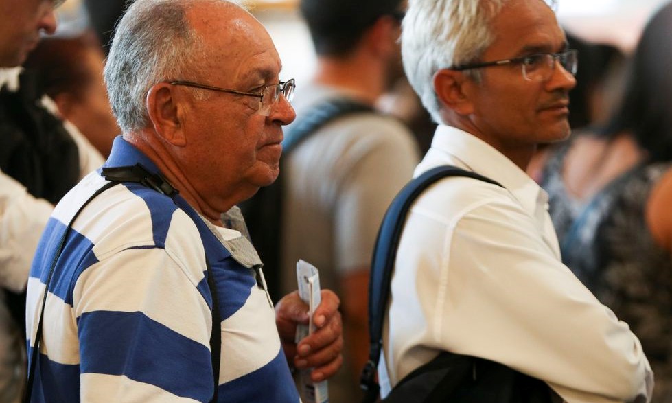 Sem regra rígida para consignados, bancos mantém assédio a idosos