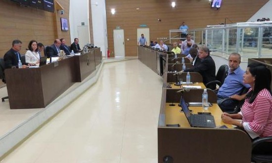 Refis retorna à pauta de votações da Câmara nesta terça; aprovação é incerta