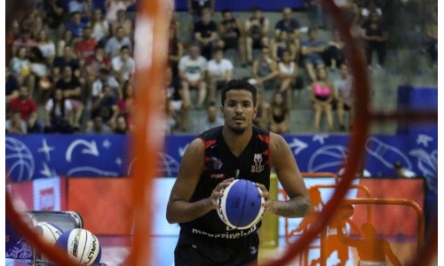 Lucas Dias, do Sesi, vence Torneio de Habilidades do NBB, no ginásio Pedrocão