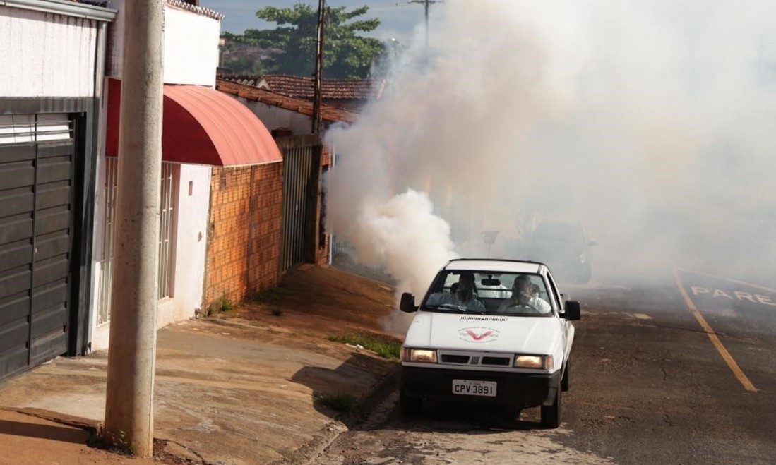 Bairros como São José 4 Riviera recebem ação contra dengue neste domingo, 10