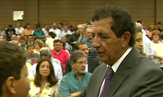 Após um mês, prefeito designa local de trabalho de servidores de confiança