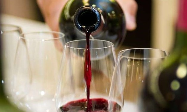Entidades e profissionais do vinho criam iniciativa inédita para aumentar consumo