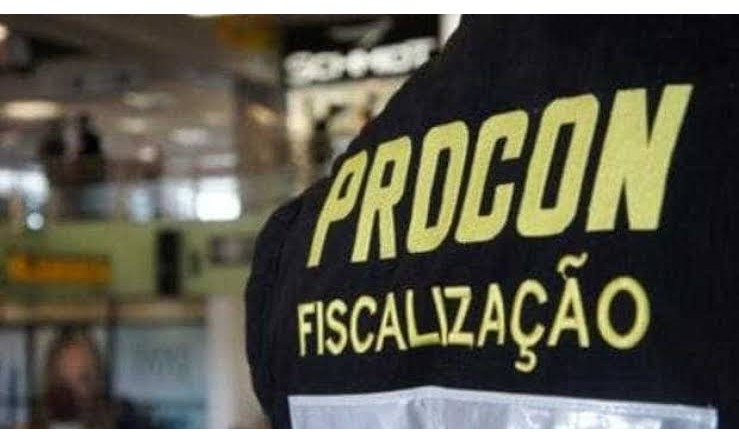 Consumidor deve ficar atento na hora de fazer compras para o Carnaval