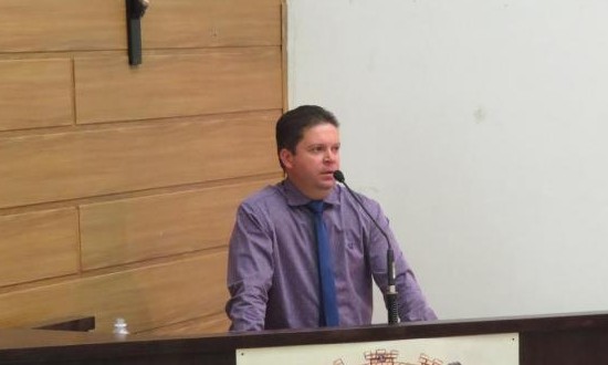 Câmara rejeita expansão urbana com votos de dois aliados de Gilson de Souza