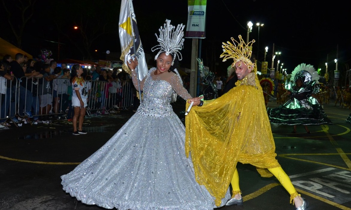 T​rês escolas levam cores para a primeira noite do Carnaval de Franca