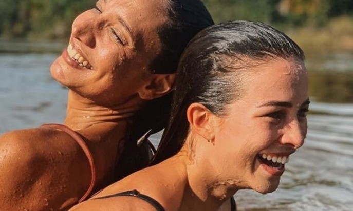 Laryssa Ayres e Maria Maya trocam declarações de amor: “Você está em mim”