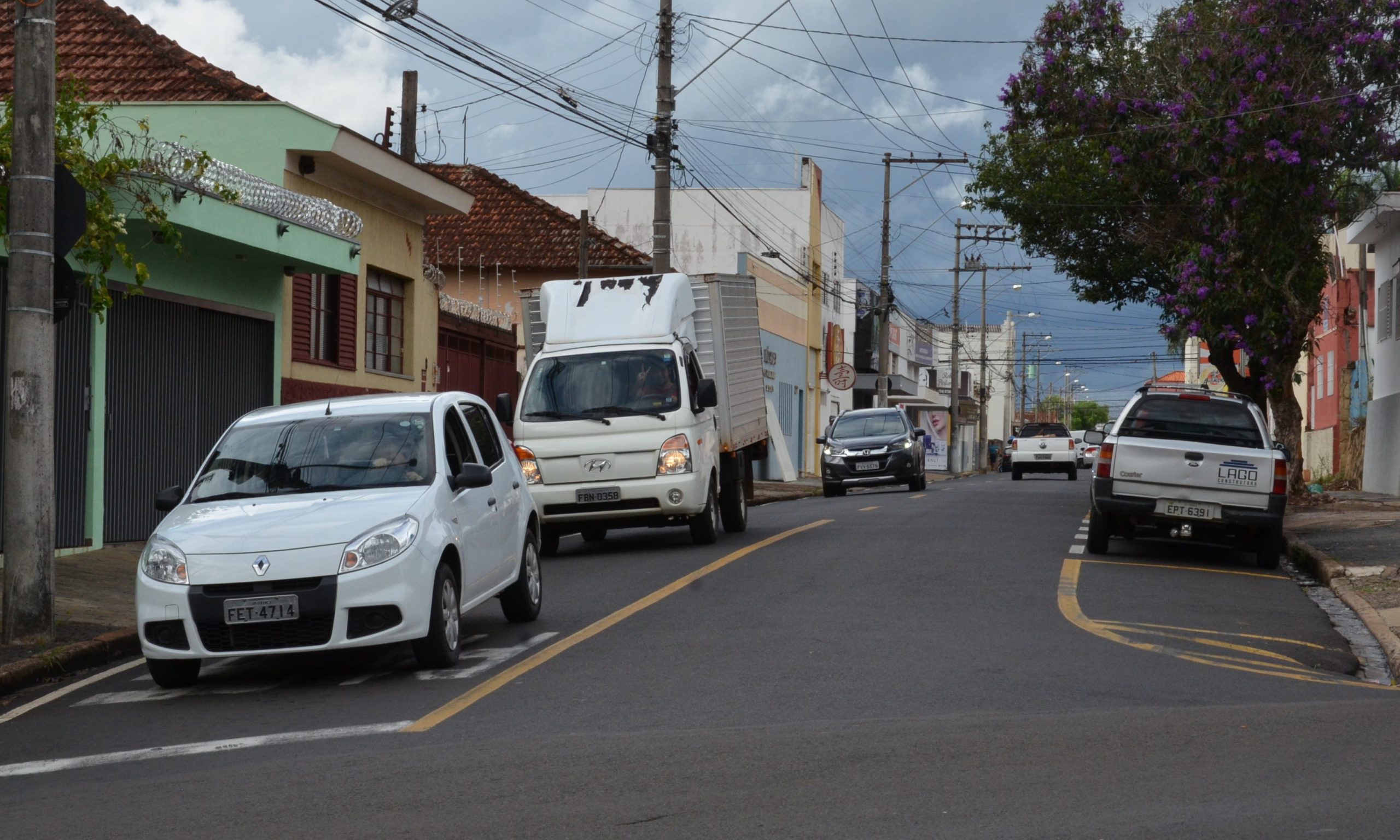 Motoristas devem estar atentos à alteração de sentido na Homero Alves