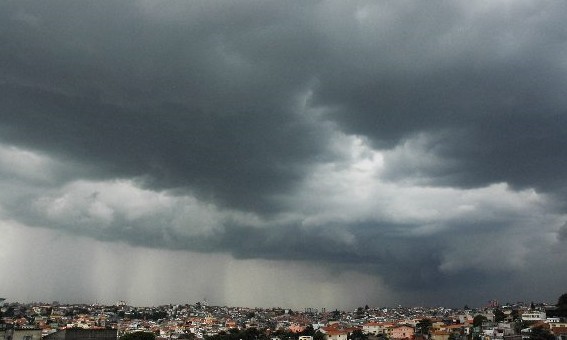 Tempo continua instável e com chuva nesta terça, 12 de março, em Franca