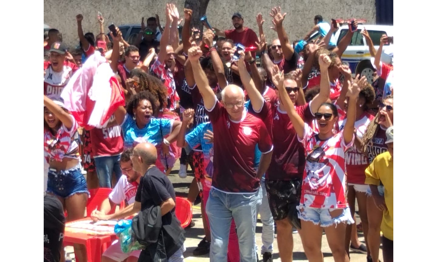 Ases do Ritmo brilha e conquista o quarto título do Carnaval de Rua de Franca