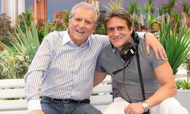 Filho de Carlos Alberto de Nóbrega sofre infarto e é homenageado em “A Praça”